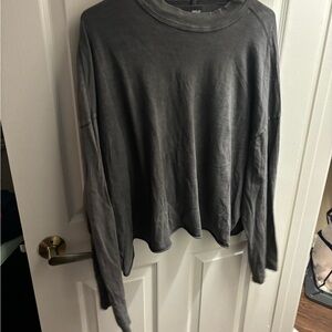 aerie Washed Charcoal Crewneck cropped shirt